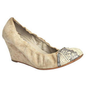 AGL Attilio Giusti Leombruni Snakeskin Cap Toe Wedge Pumps Beige